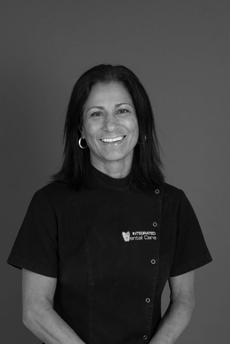 Dr Naomi Hollander Dr Naomi Hollander